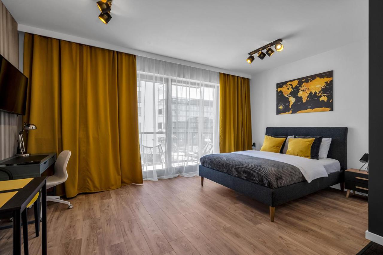 Lotnisko Chopina Modern Studio Warszawa Exteriör bild